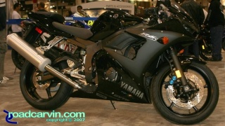 2008 Yamaha YZF-R6s Raven: The Raven paint scheme looks great on this 2008 Yamaha YZF-R6s.